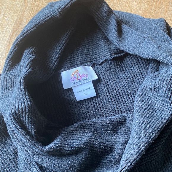 Dark gray maternity cowl neck sweater sz L - Picture 2 of 4